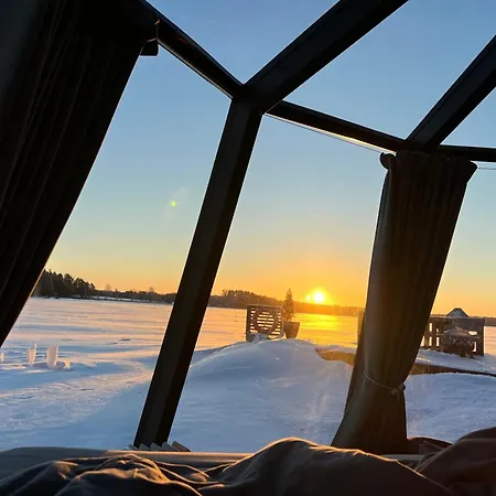 Bateau-hôtel Kivisalmi Ja Aurorahut