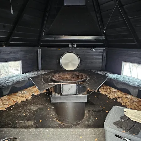 Kivisalmi Ja Aurorahut Båthotell *