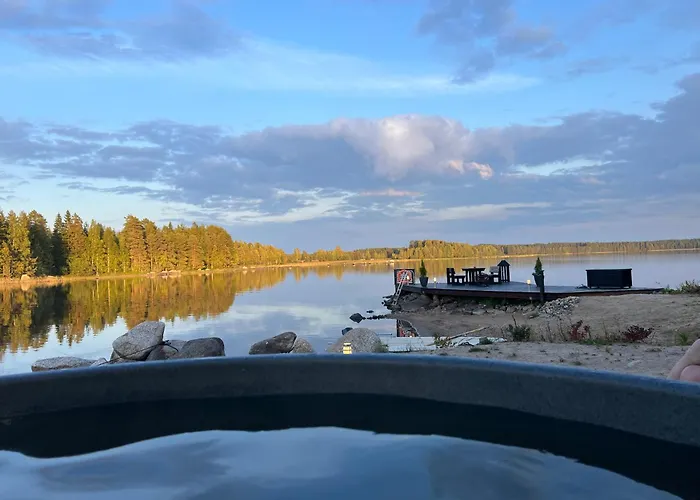 Kivisalmi Ja Aurorahut * Viitasaari